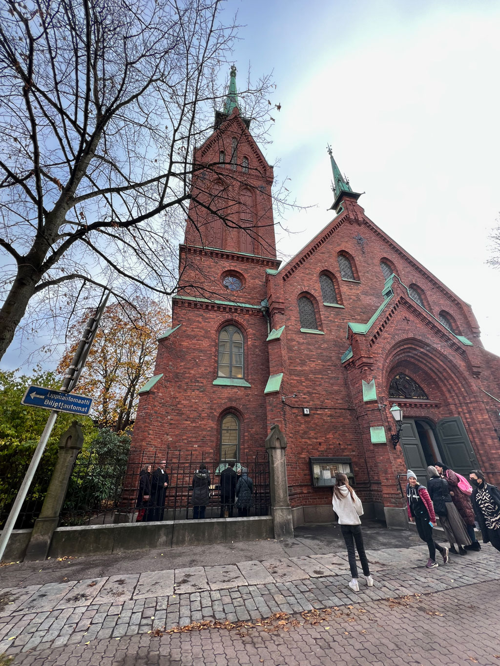 Kerzenhalter an der Deutschen Kirche in Helsinki